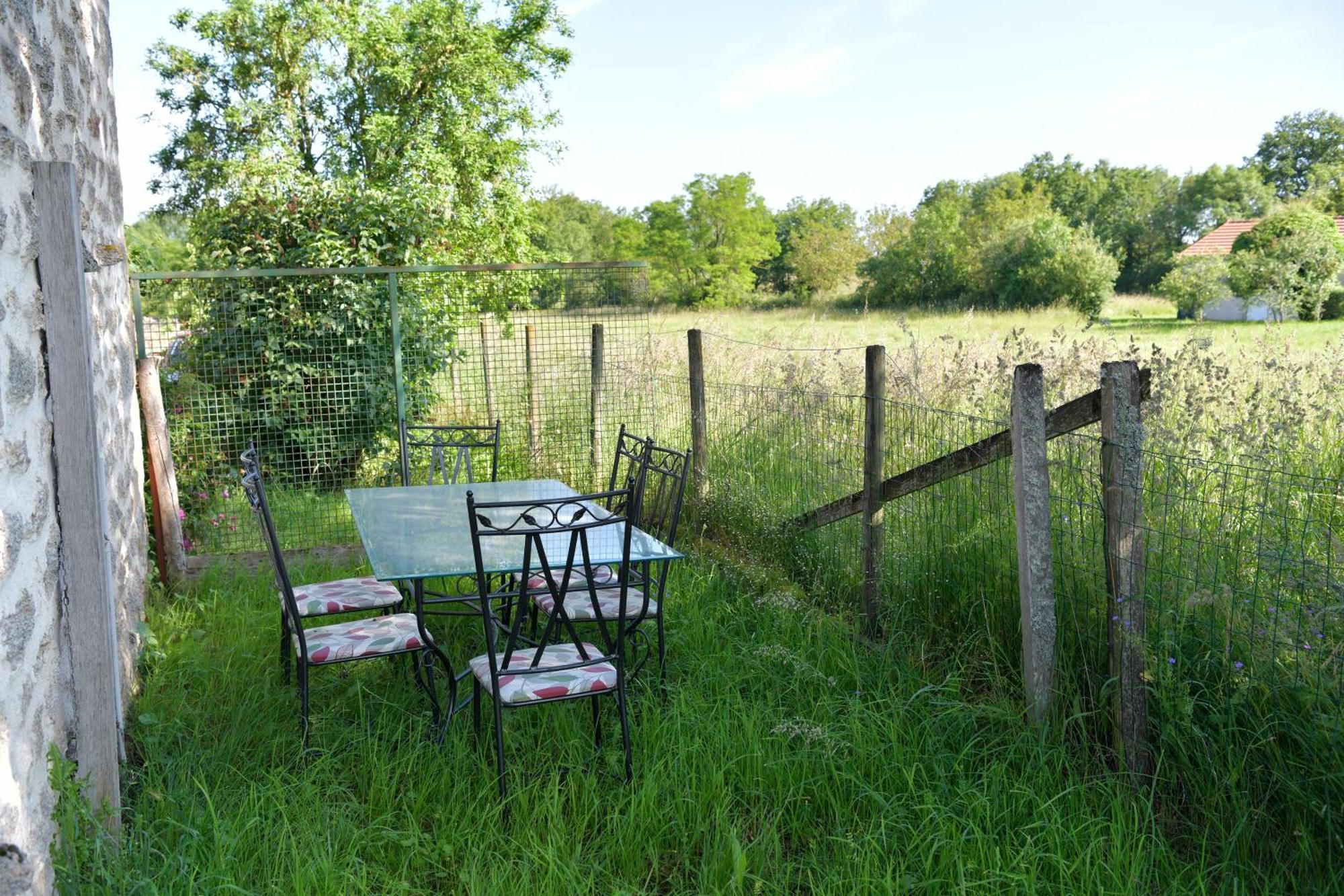 Maisonnette La Roche-en-Brenil Exteriér fotografie