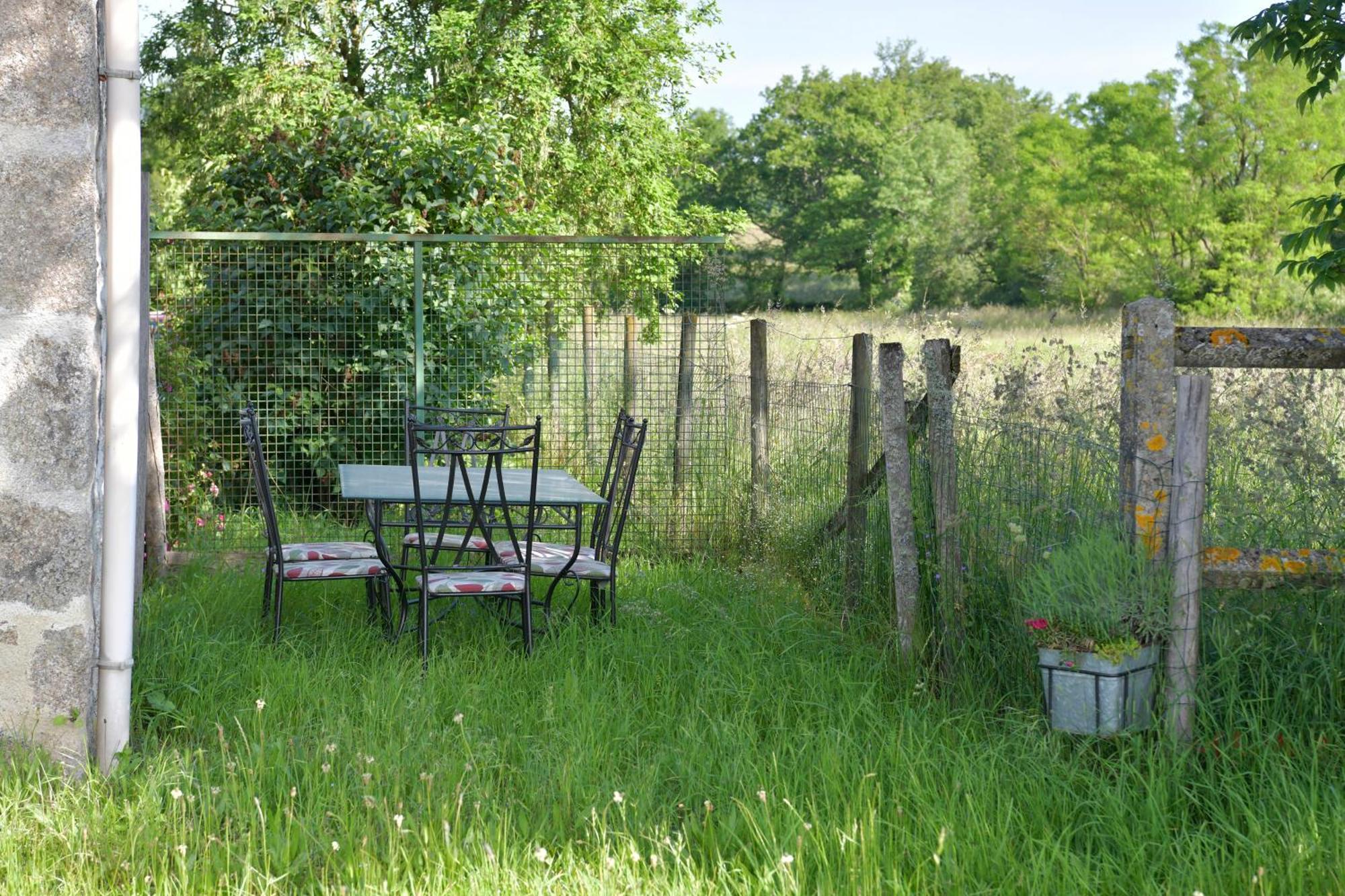 Maisonnette La Roche-en-Brenil Exteriér fotografie